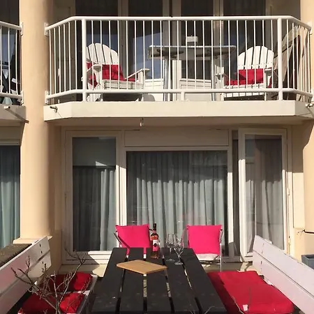 House Sea-side 아파트 에크몬드안지
