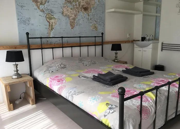 Apartment House Sea-side