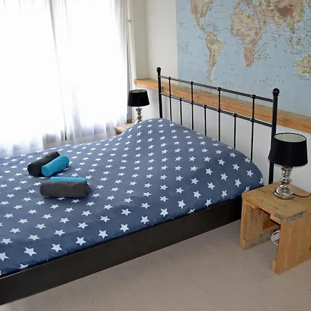 Apartment House Sea-side