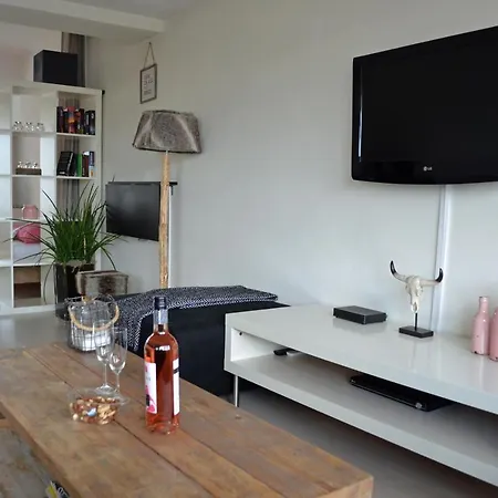 House Sea-side Apartment